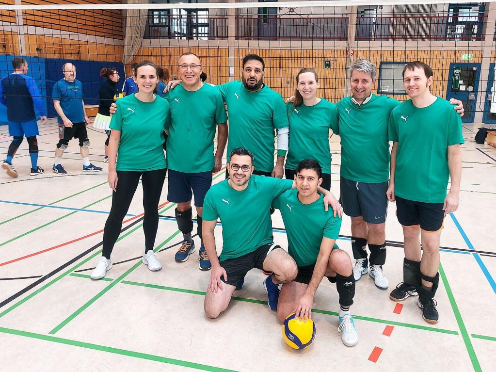 vlnr hinten: Franziska Metz, Öztürk Görgülü, Mohammed Shatat, Annika Kroneberg, Patrick Majer, Mirko Meister - Vorne: Ali Bayatlou, Ramin Rashidi